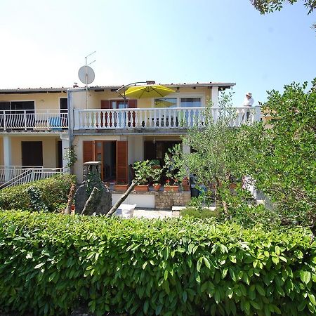 Apartment Bedenikovic By El-Pi Tours Malinska Exterior foto